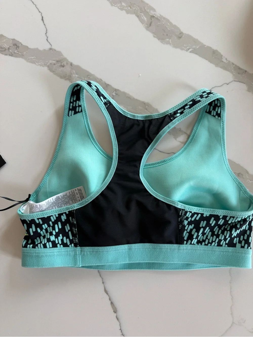 NWT Nike Drifit medium support sports bra XS